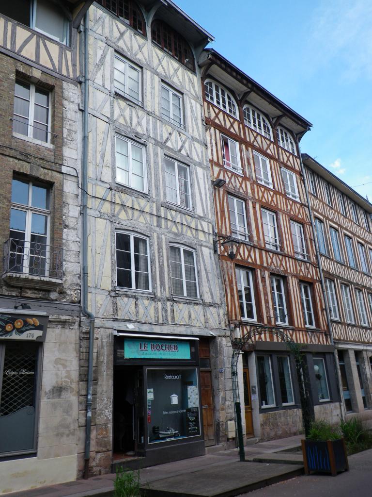 25.Rue Eau de Robec.jpg