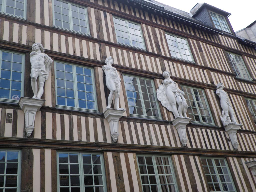 28.Rue d'Amiens.jpg