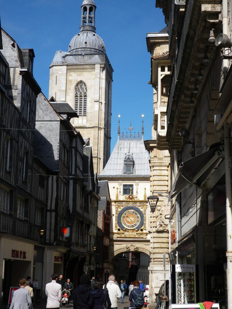 02.Rue Gros Horloge.jpg