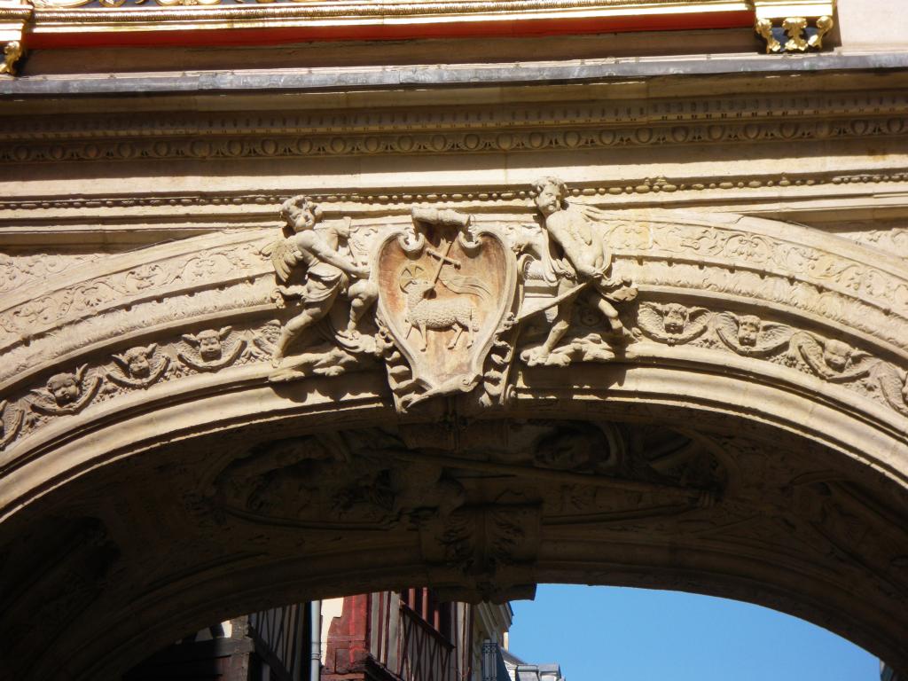 06.Gros Horloge.jpg