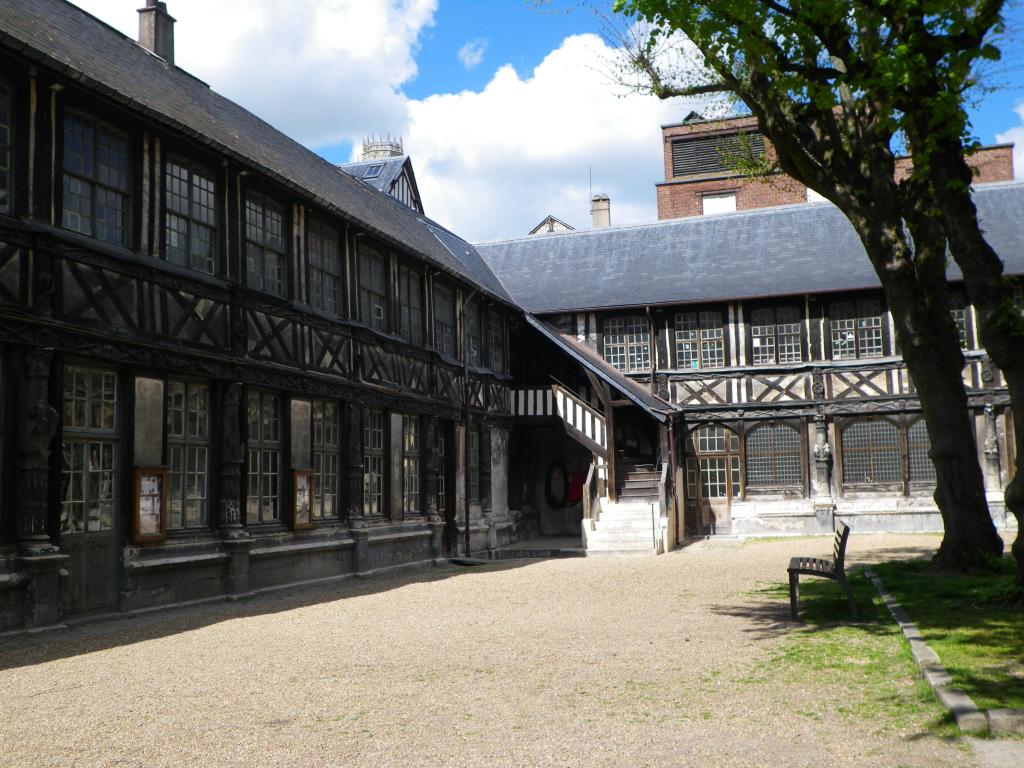 18.Aitre Saint-Maclou.jpg