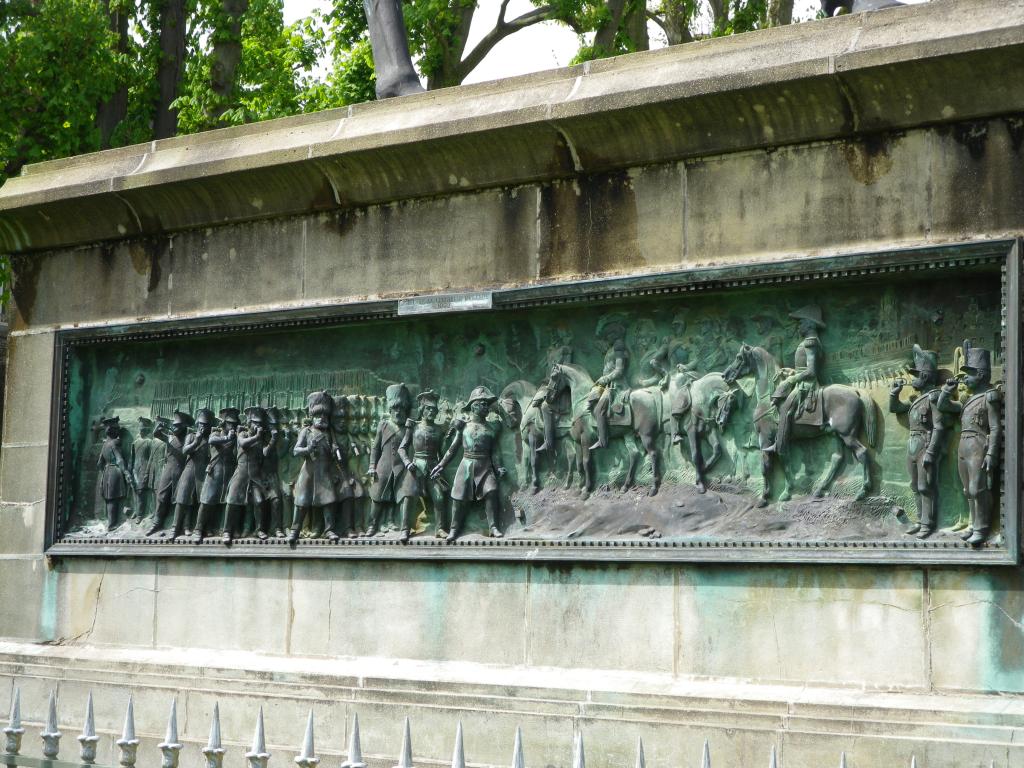 22.Bas-reliefs.jpg